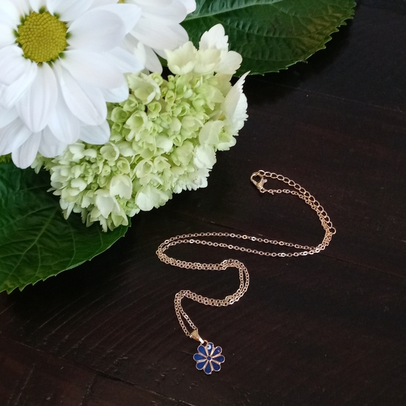 BOGO🆓 | NWT Evil Eye Protection Daisy Necklace - Picture 4 of 6